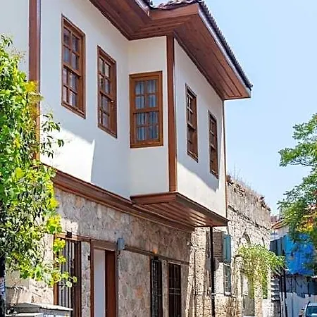 Mel Town Hotel