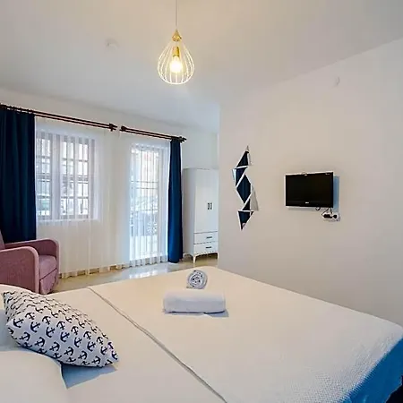 Hotel Mel Town