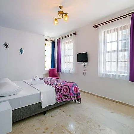Mel Town Hotel